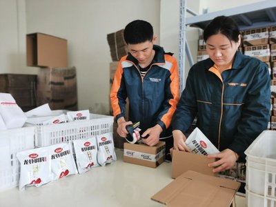 盱眙郵政:小料包大助攻,調出龍蝦產業好&ldquo;味道&rdquo;